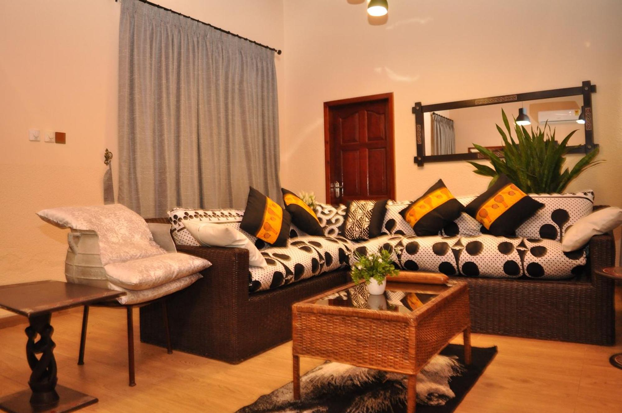 Santa Monica Home Lodge Senchi エクステリア 写真