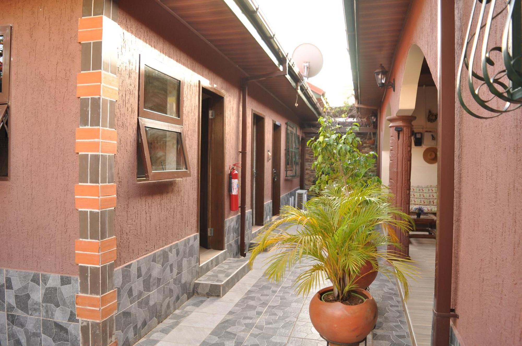 Santa Monica Home Lodge Senchi エクステリア 写真